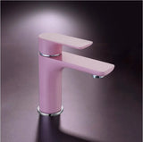 Amora Wastafelkraan – Stijlvolle Koud/Warm Waterkraan met Messing Behuizing