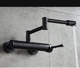 AquaTurn Zwarte Wandkraan – 360° Draaibare Keukenkraan