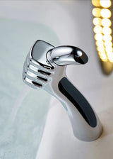 AquaFalls Solo – Waterval Wastafelkraan in Massief Messing