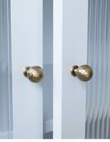 Vintage Handgehamerde Messing Kast- en Ladegrepen – Bronzen Meubelgrepen