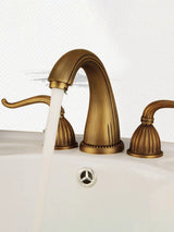 Wastafelkraan – 8 Inch Spreiding | Antiek Messing | Dubbele Handgreep | Drie-gaten Installatie