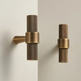 Nurlin Massief Messing Geribbelde T-Bar Handgreep