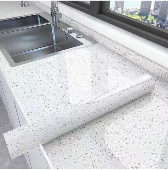 MarbleShield – Luxe Zelfklevende Marmerfolie voor Keuken & Meubels