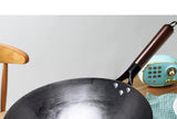 ForgePro – Handgesmede Pure IJzeren Wok met Houten Handvat