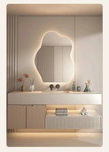 NordiGlow Onregelmatige LED-Spiegel – Scandinavisch Design