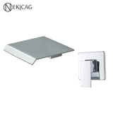 Wandgemonteerde Wastafelkraan met Watervaluitloop – Mat Zwart of Geborsteld Nikkel | Enkel Handvat