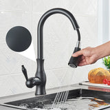 Gouden Keukenkraan met Uittrekbare Spuiter – Messing | Warm & Koud Water