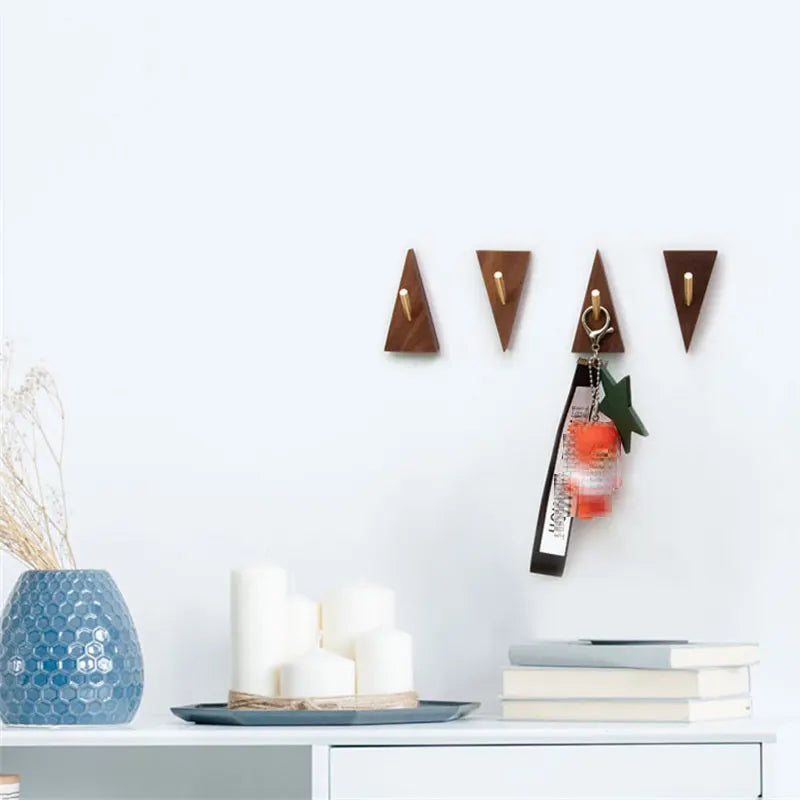 TriLuxe Driehoek Wandhaak – Messing & Massief Hout