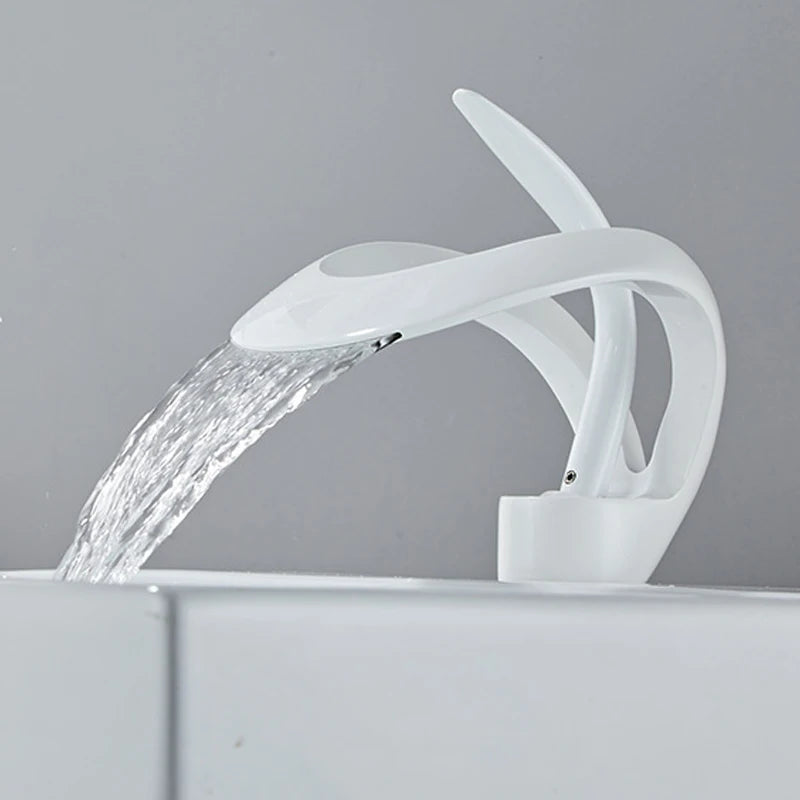 AquaLuxe Waterval Wastafelkraan