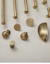 Vintage Handgehamerde Messing Kast- en Ladegrepen – Bronzen Meubelgrepen