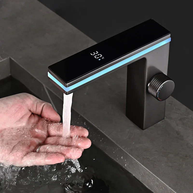 LuxuFlow Digitale LED Wastafelkraan