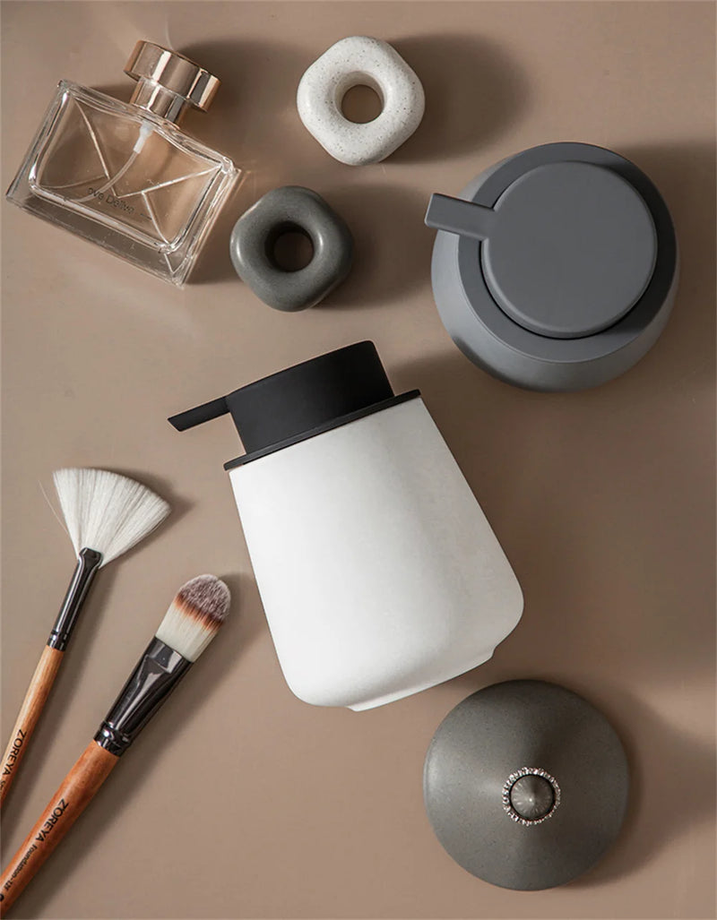 CeramiLux 300ml Luxe Keramische Zeepdispenser – Voor Zeep, Shampoo, Conditioner of Lotion