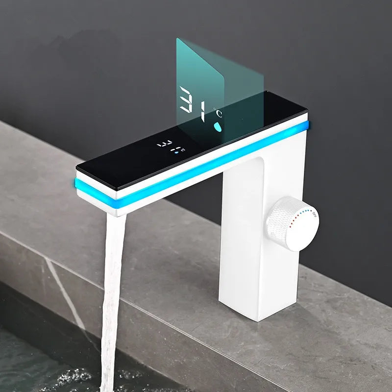 LuxuFlow Digitale LED Wastafelkraan